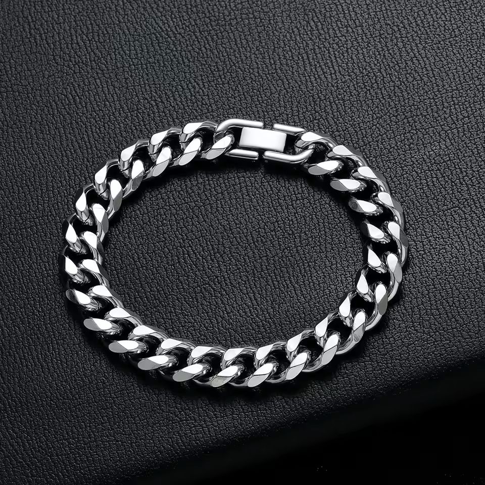 Cuban link bracelet